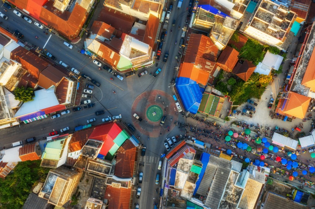 Retail Revolution: Unlocking Growth Hotspots with Spatial Analytics
