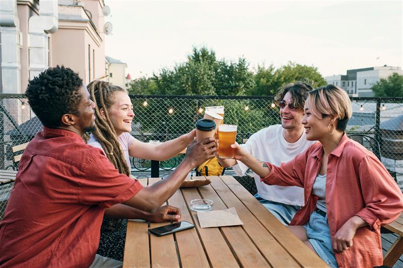 Unlocking the Potential of the On Trade in Alpine Premiumisation, Gen Z, and the NoLow-Alc Boom