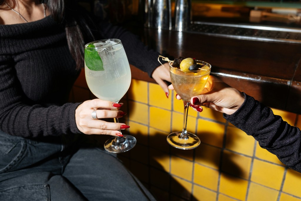 Qu’est-ce qui attire les consommateurs canadiens dans les bars et les restaurants, et comment les atteindre?