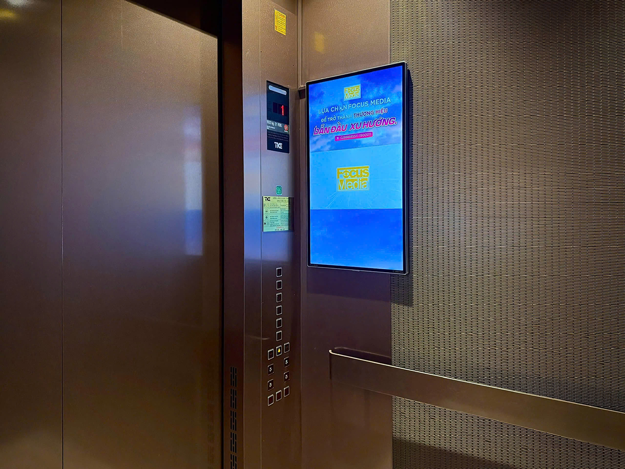 Elevator advertisement