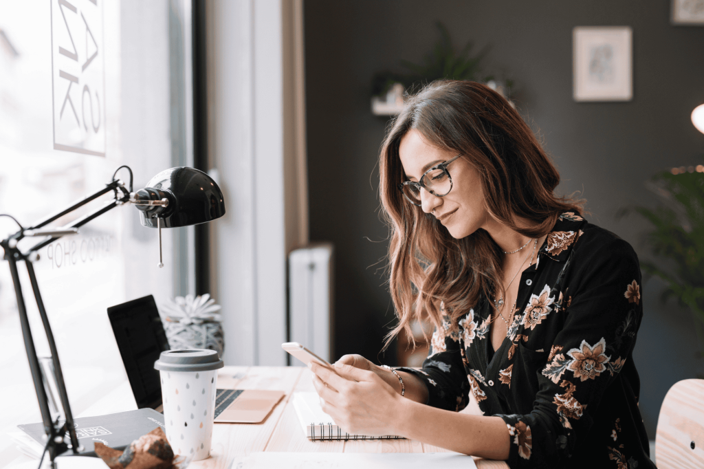girl working on the computer