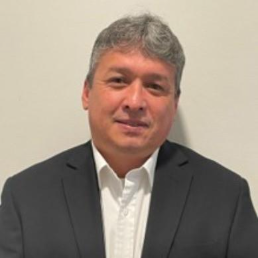 Miguel Quiros headshot