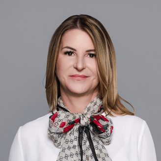 dominika headshot