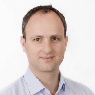 andrzej headshot