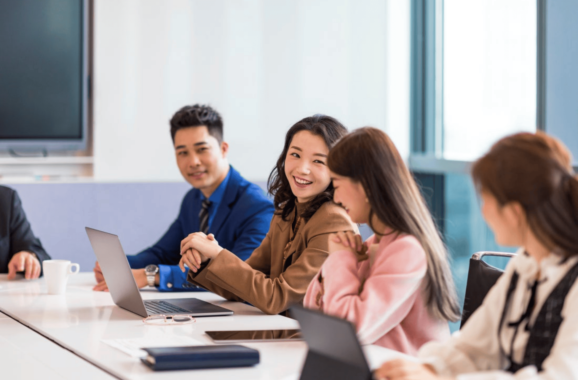 asian people working