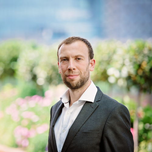 graeme headshot