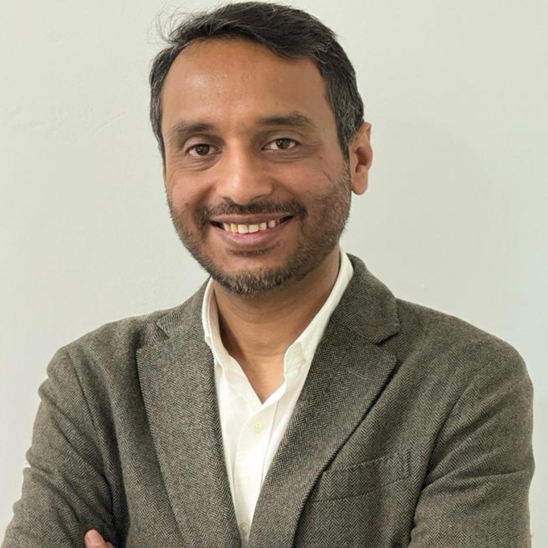 mansoor headshot