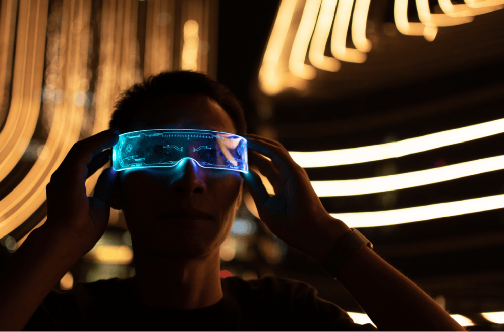 vr glasses at night